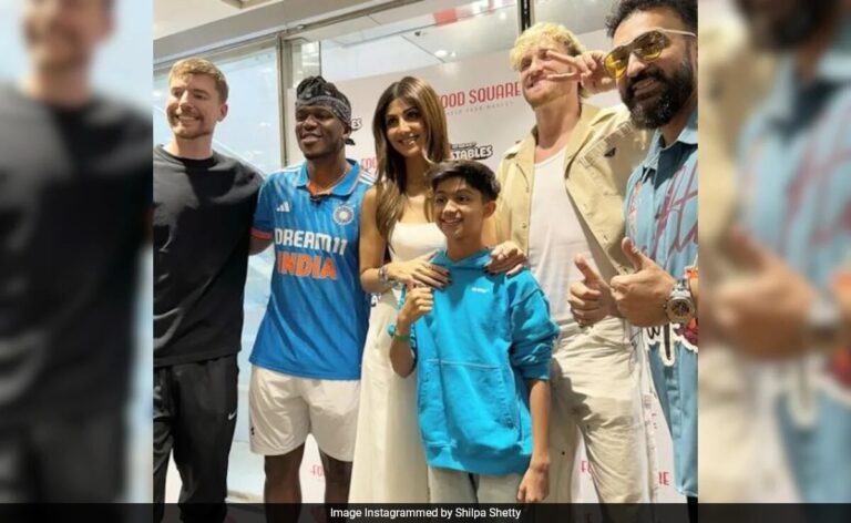 impucd1g_shilpa-shetty-_625x300_11_November_24.jpeg