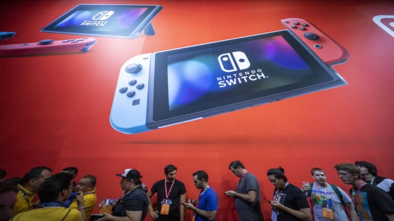 nintendo_Switch_bloomberg_1708329636020.jpg