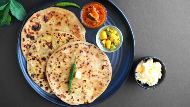 50du88a8_paratha_625x300_04_December_24.jpg