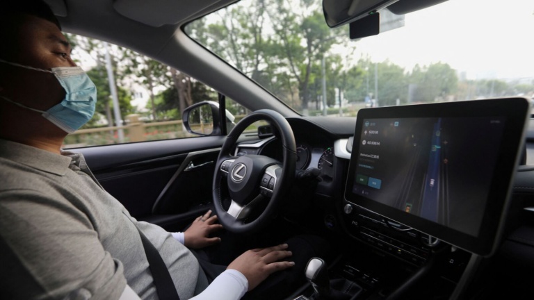 autonomous_car_1735625715356_1735625715583.JPG