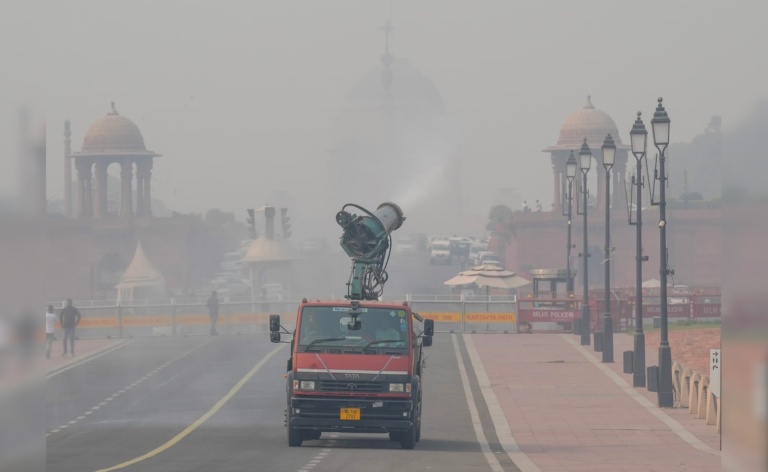 n6u8h3bo_delhi-air-pollution_625x300_01_December_24.jpg